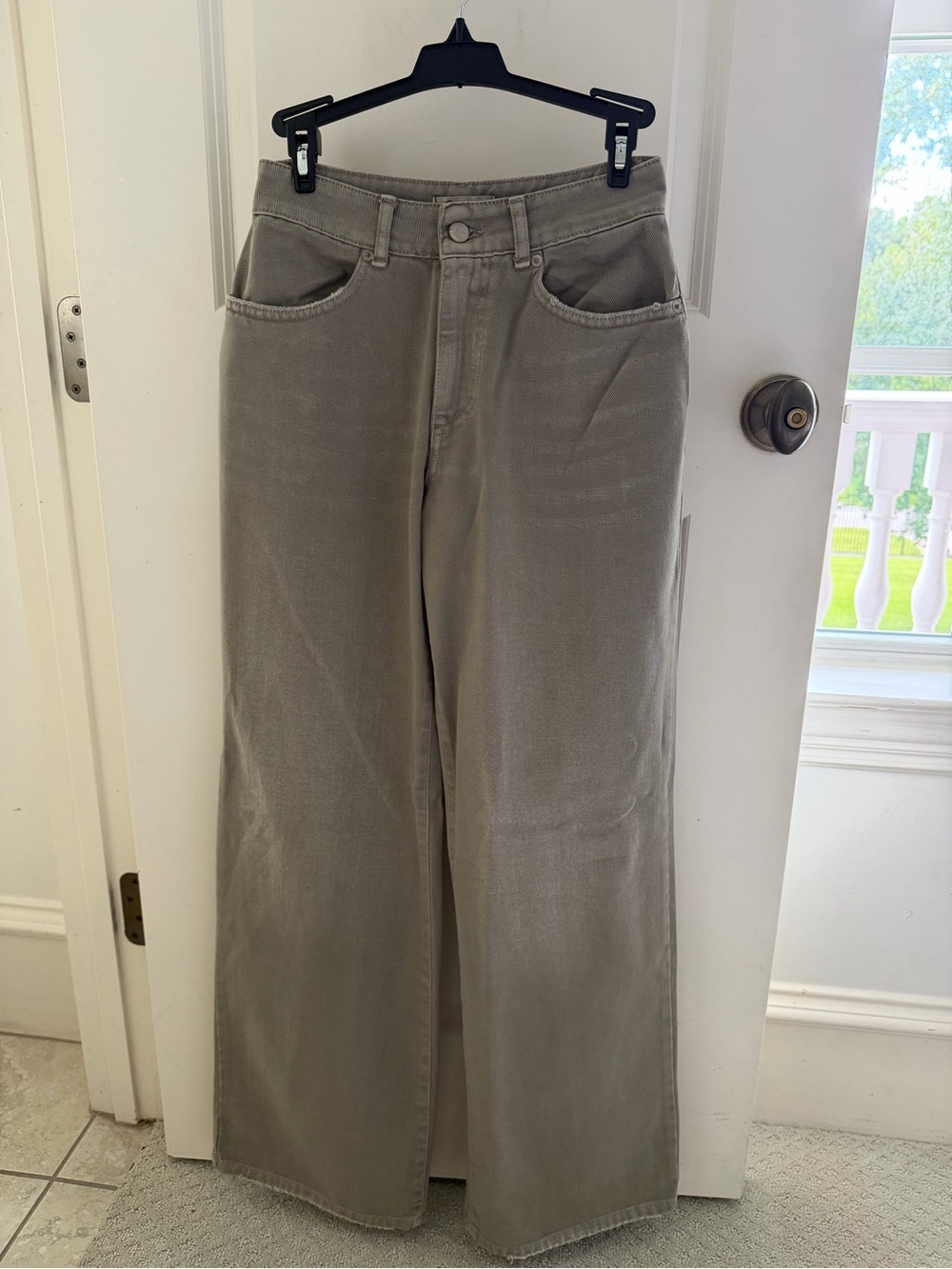 Wide Leg Low Rise Pants in Olive Gray